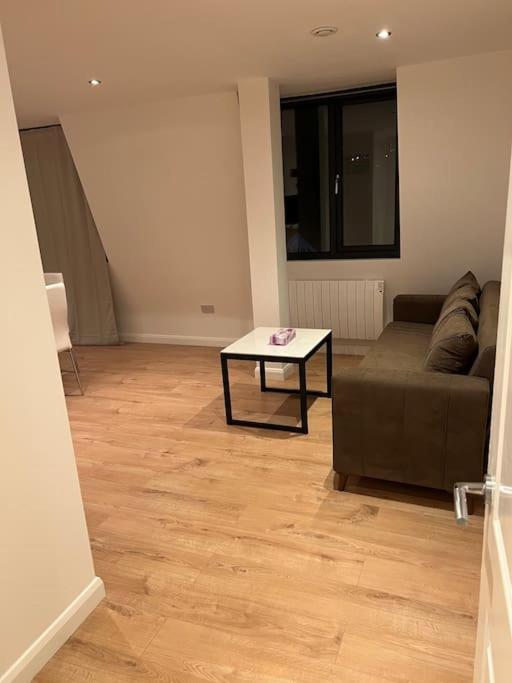 009- Studio Apartment In Ealing F5 Zewnętrze zdjęcie